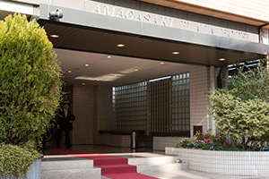 尼崎プラザホテルの外観写真